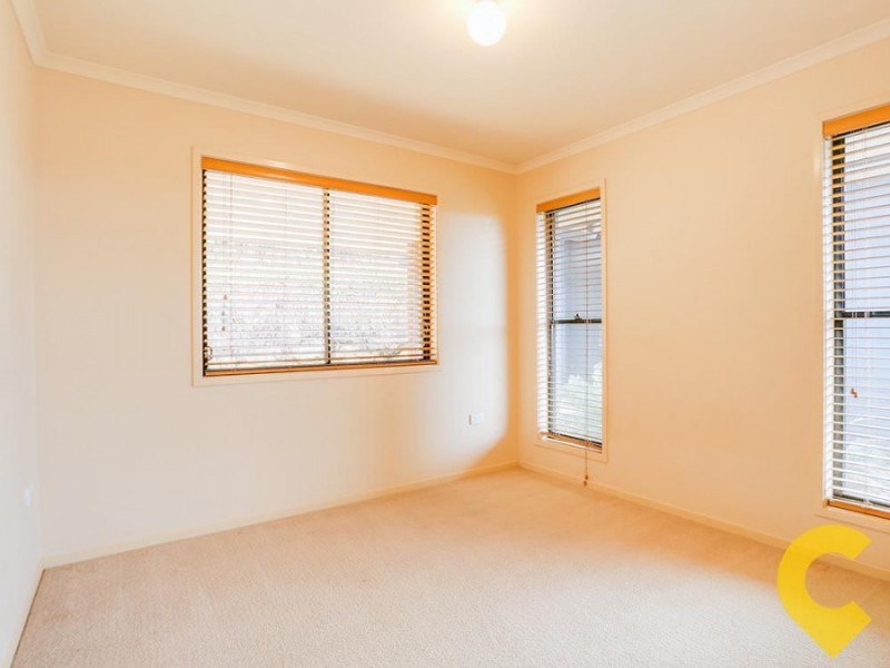 5 Talisman Court, Eatons Hill QLD 4037