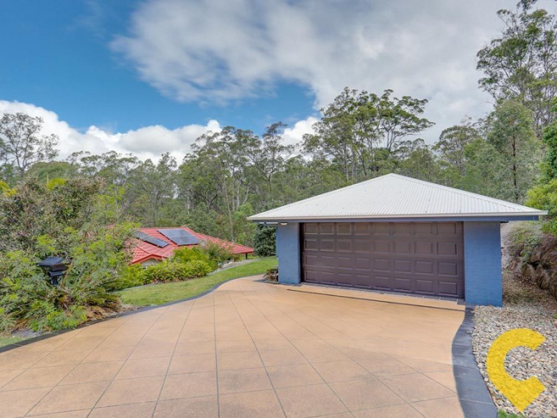 5 Talisman Court, Eatons Hill QLD 4037