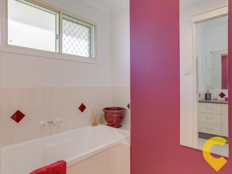 31 Crestridge Crescent, Morayfield QLD 4506