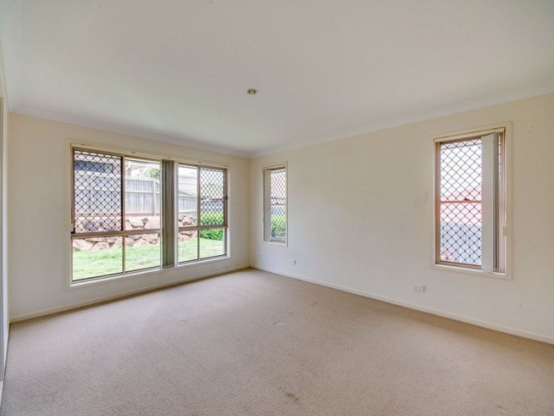 4 Tenzing Court, Warner QLD 4500