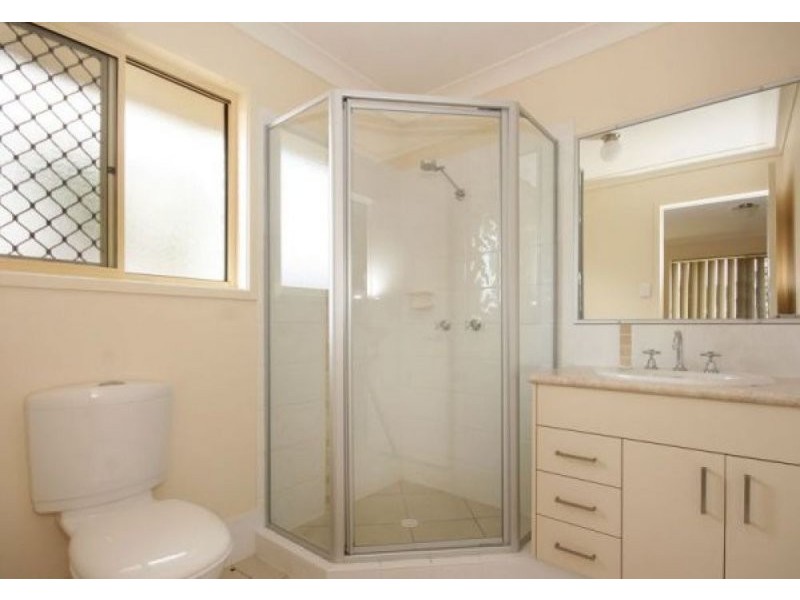 20 Bolte Crescent, Kallangur QLD 4503