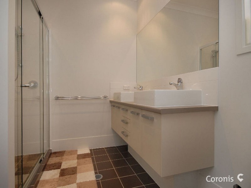 8 Glider Street, North Lakes QLD 4509