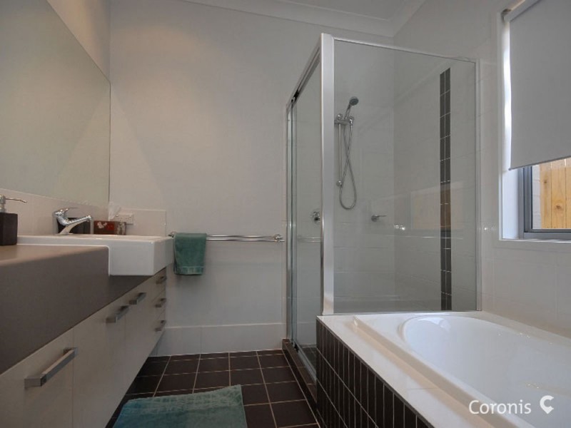 8 Glider Street, North Lakes QLD 4509