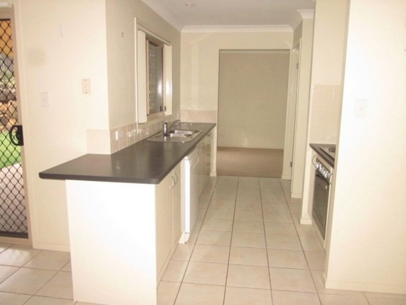 9 Hillary Drive, Warner QLD 4500