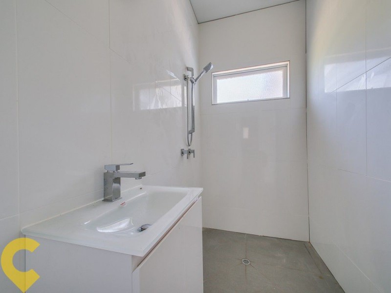 2/1079 Anzac Ave, Petrie QLD 4502