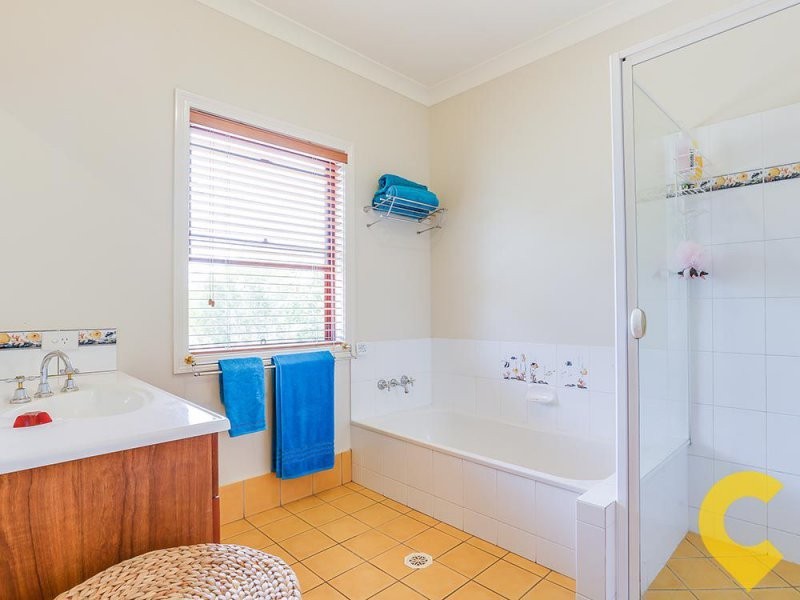 3 Creekwood Court, Warner QLD 4500