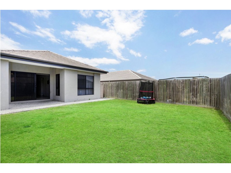 7 Cascades Street, North Lakes QLD 4509