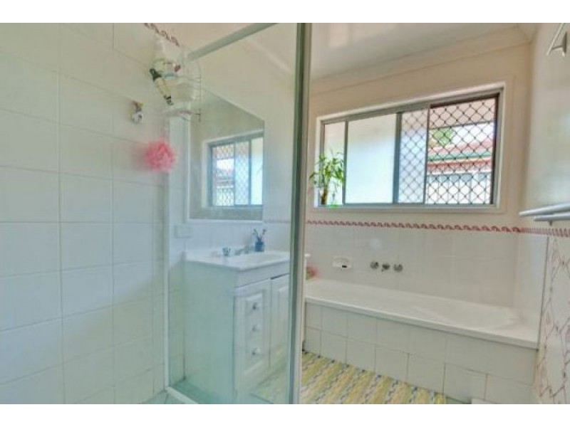 9 Brooks Road, Bray Park QLD 4500