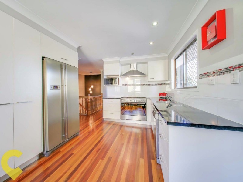 5 Dobson Drive, Strathpine QLD 4500
