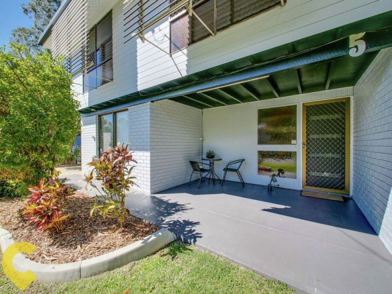 5 Dobson Drive, Strathpine QLD 4500