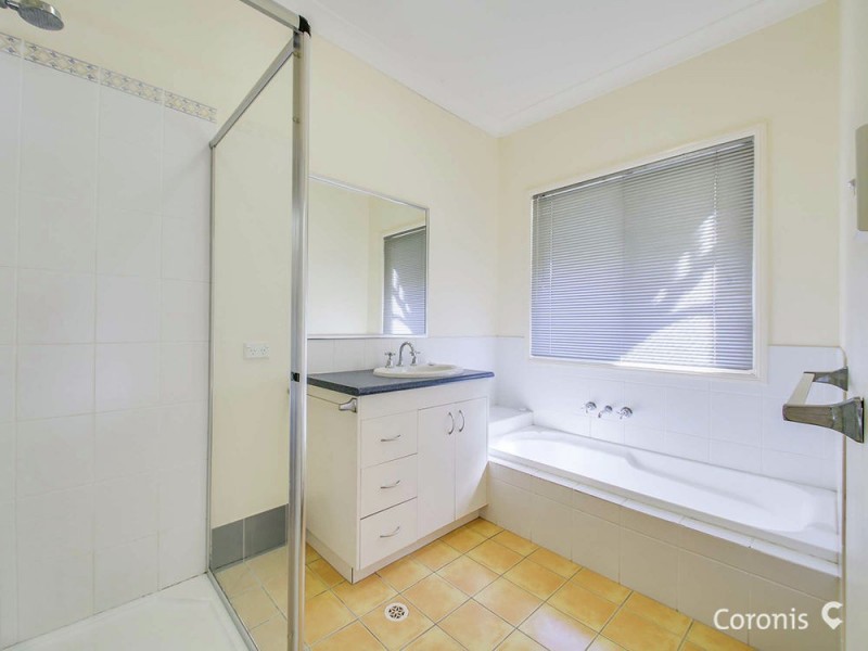 1 Canopy Close, Warner QLD 4500