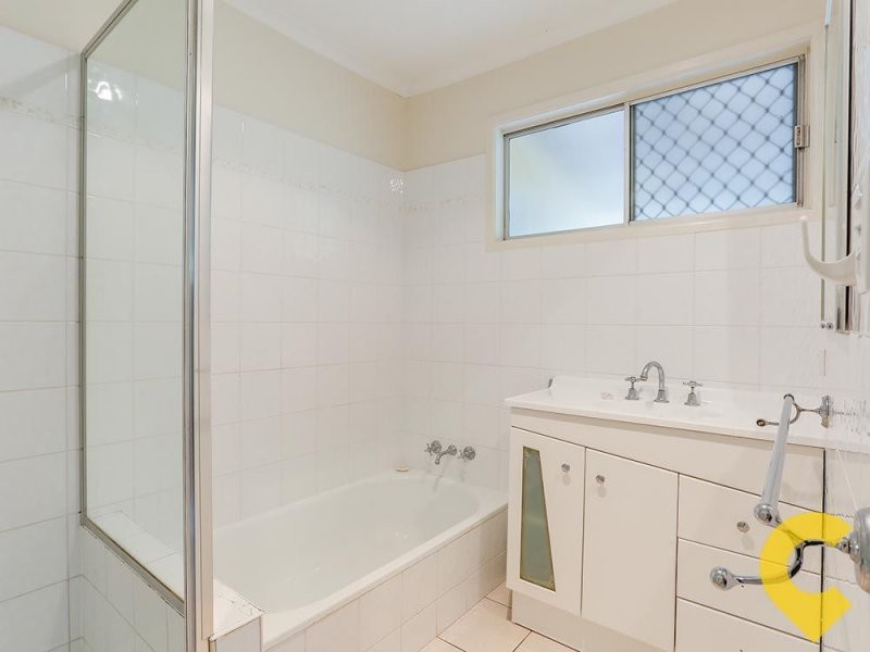 50 Folkstone Avenue, Albany Creek QLD 4035
