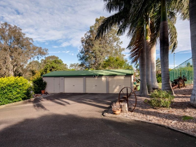 11 Byrnes Rd N, Joyner QLD 4500