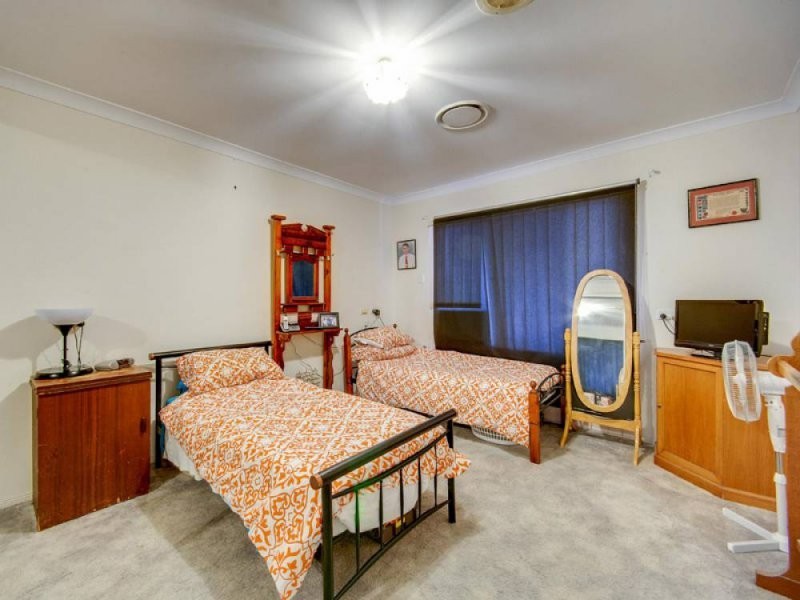 11 Byrnes Rd N, Joyner QLD 4500