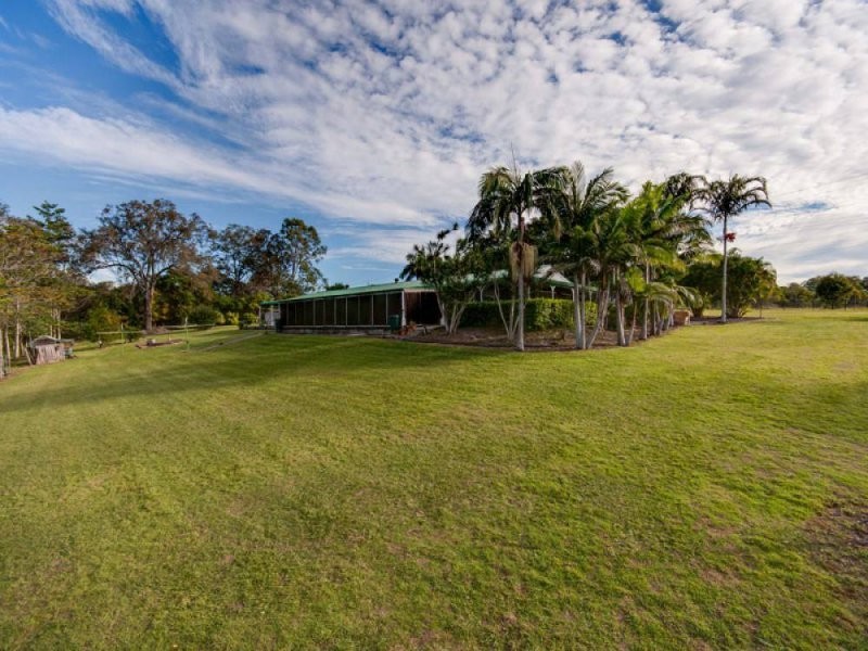 11 Byrnes Rd N, Joyner QLD 4500