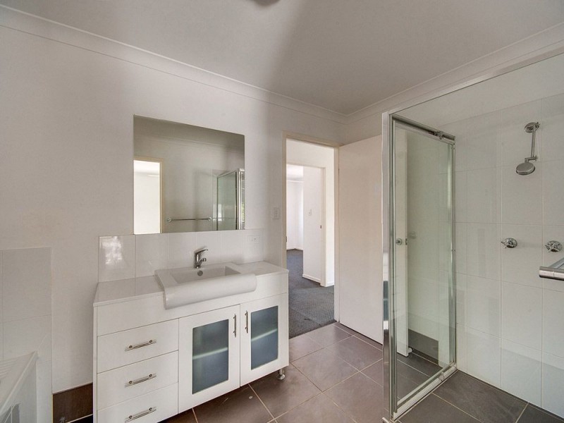 4/1 Slater Avenue, Lawnton QLD 4501