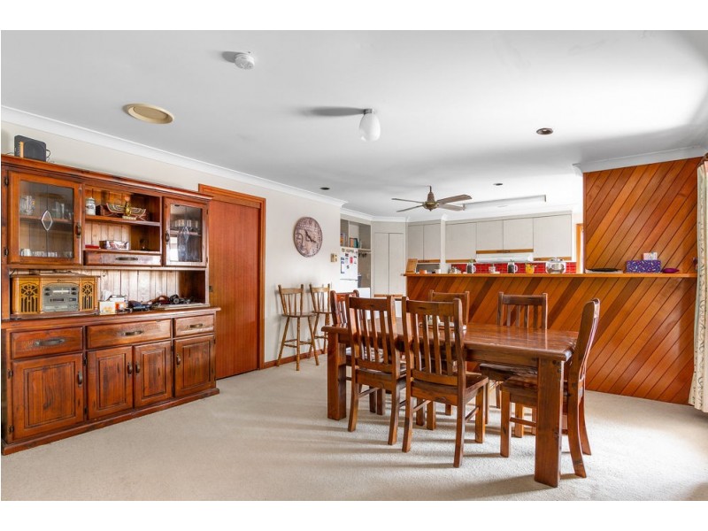 6 St Dominique Court, Petrie QLD 4502