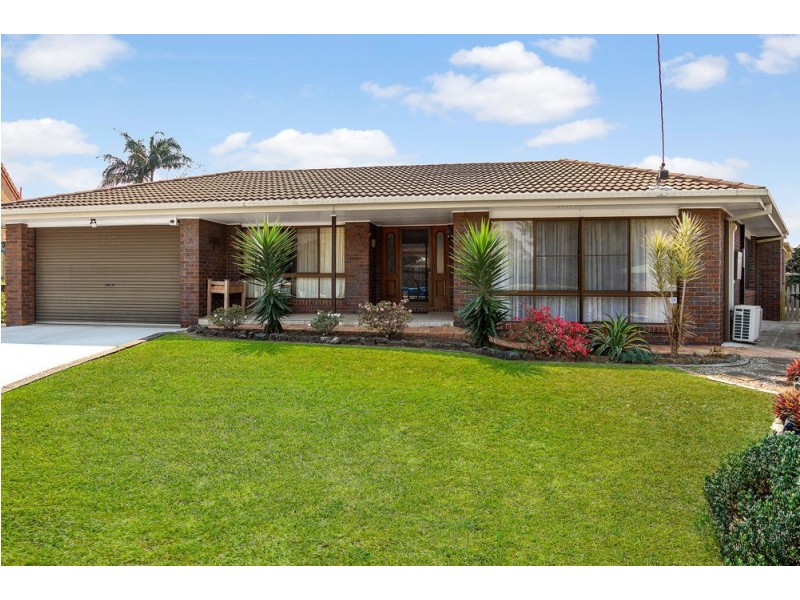 6 St Dominique Court, Petrie QLD 4502