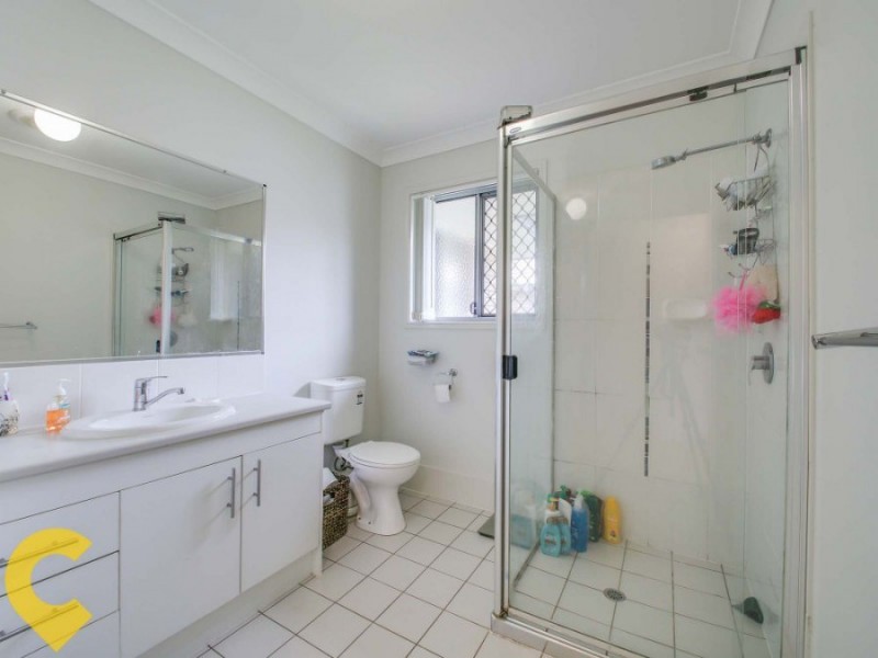 2/9 Rebecca Cres, Joyner QLD 4500