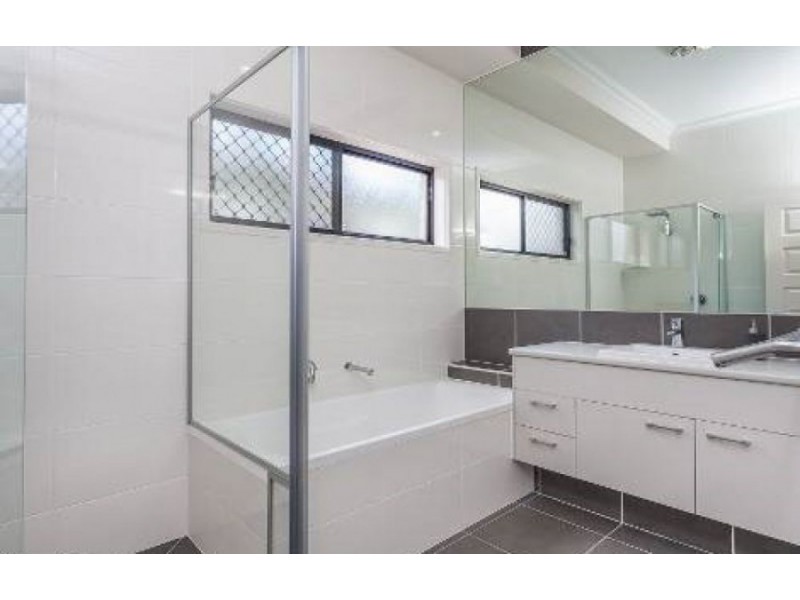 233 Ridley Road, Bridgeman Downs QLD 4035