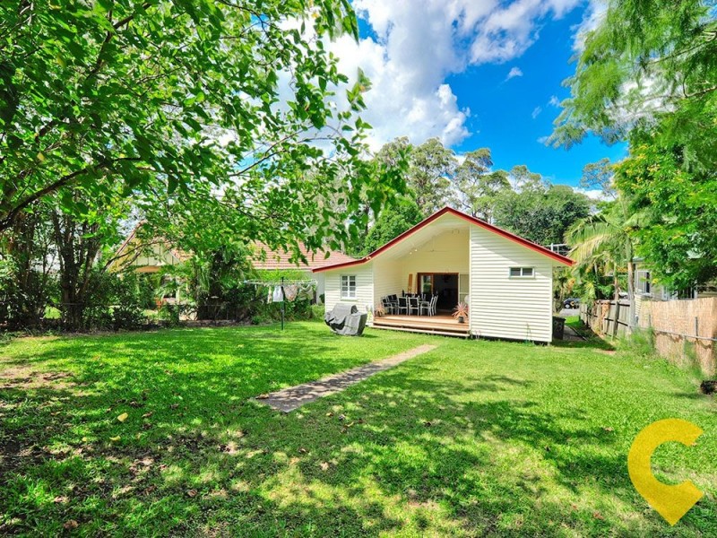93 Royal Parade, Ashgrove QLD 4060