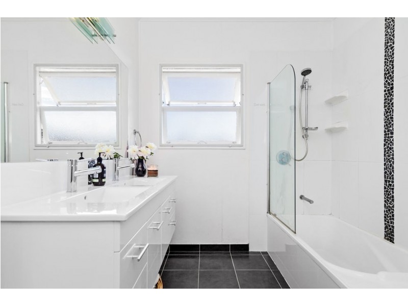 12 Cawdor Street, Arana Hills QLD 4054