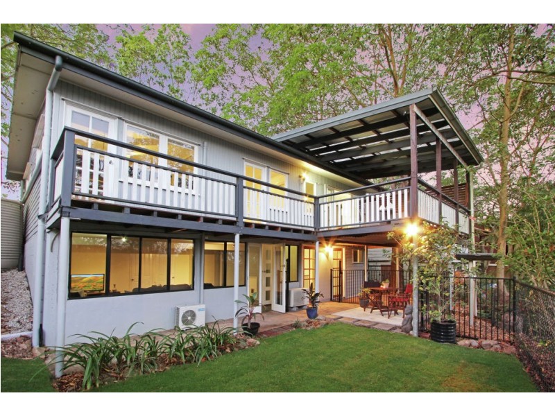 34 Caesar Road, Ferny Hills QLD 4055