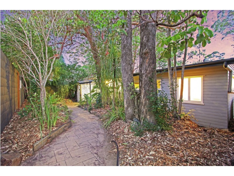 34 Caesar Road, Ferny Hills QLD 4055