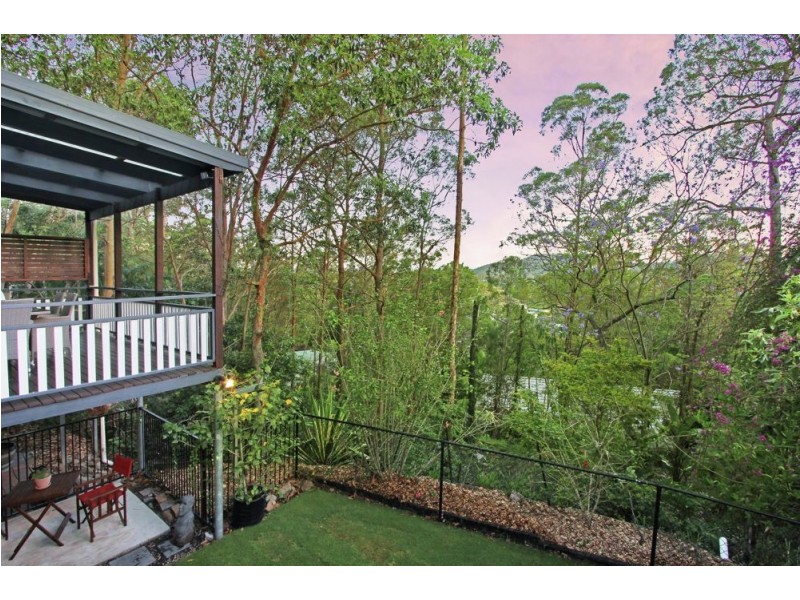 34 Caesar Road, Ferny Hills QLD 4055