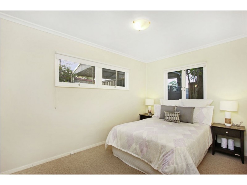 34 Caesar Road, Ferny Hills QLD 4055