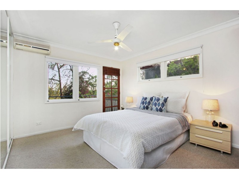 34 Caesar Road, Ferny Hills QLD 4055