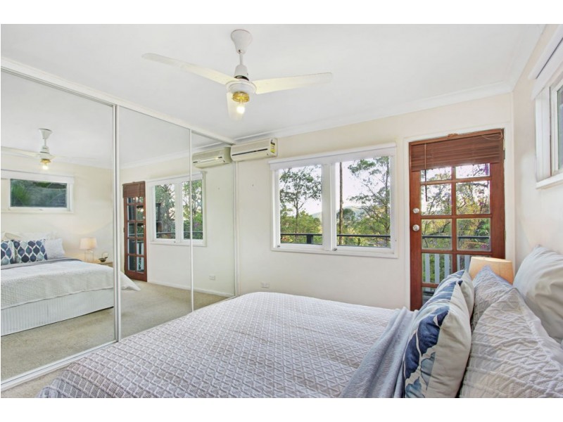 34 Caesar Road, Ferny Hills QLD 4055