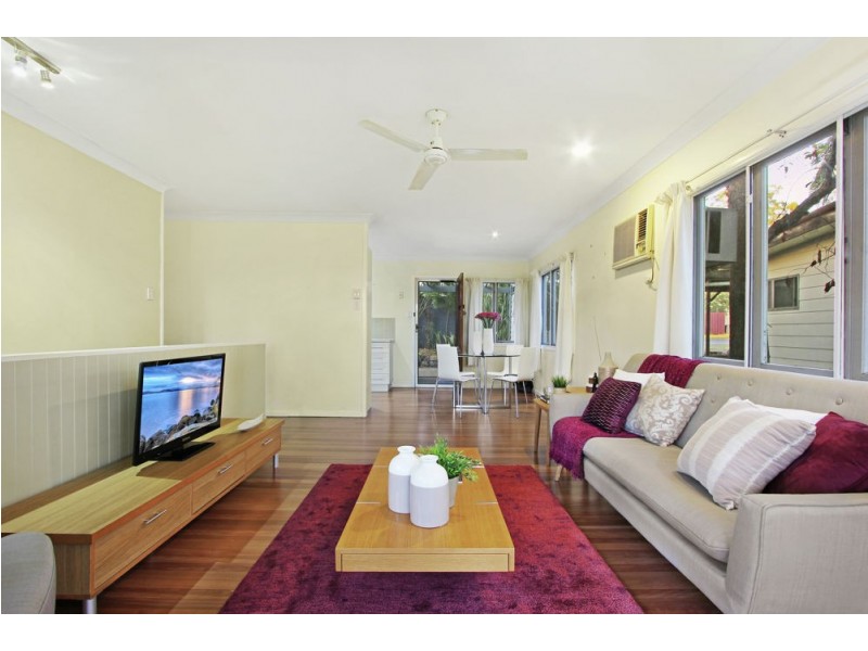 34 Caesar Road, Ferny Hills QLD 4055