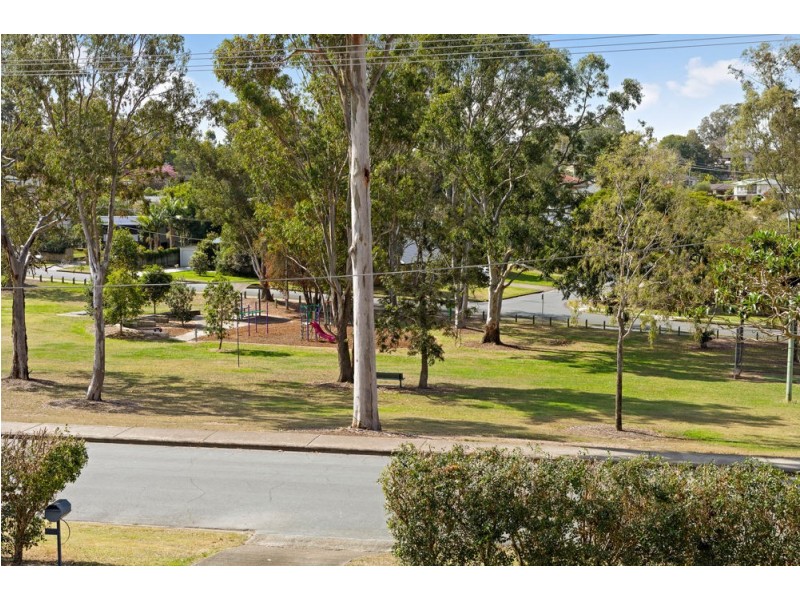 32 Bargo Street, Arana Hills QLD 4054