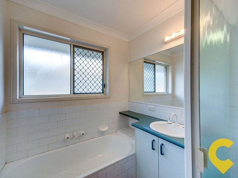 7 Arlington Drive, Arana Hills QLD 4054