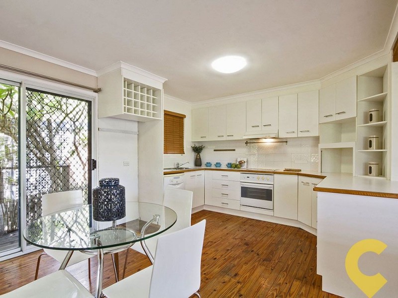 33 Yathong Court, Arana Hills QLD 4054