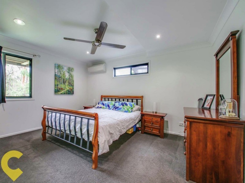 42 View Crescent, Arana Hills QLD 4054