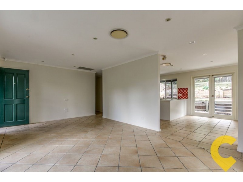 39 Yathong Court, Arana Hills QLD 4054