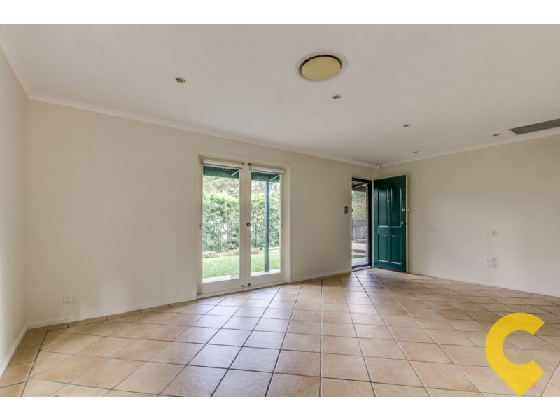 39 Yathong Court, Arana Hills QLD 4054
