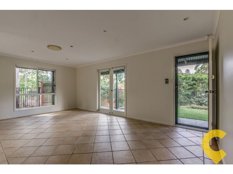 39 Yathong Court, Arana Hills QLD 4054