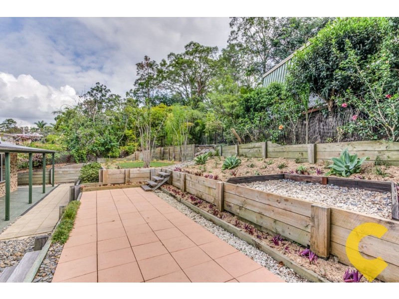 39 Yathong Court, Arana Hills QLD 4054