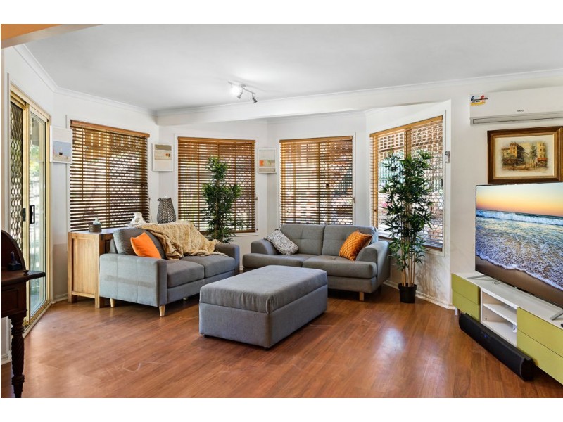 4 Lakeview Court, Joyner QLD 4500