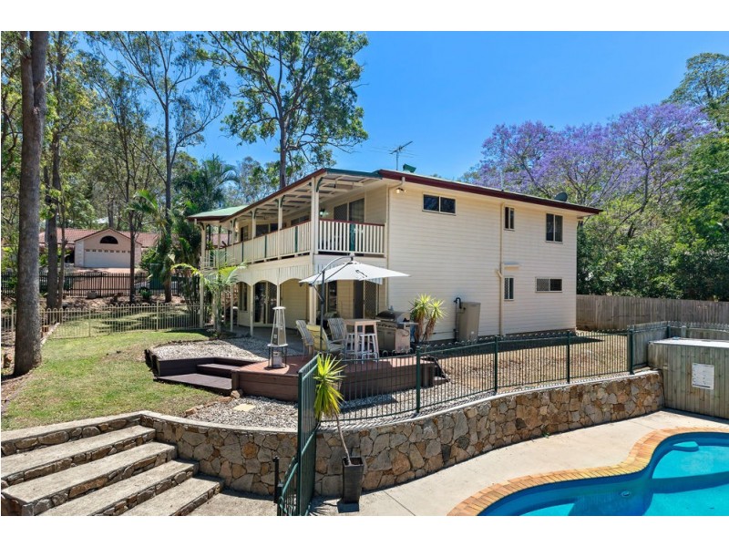 4 Lakeview Court, Joyner QLD 4500