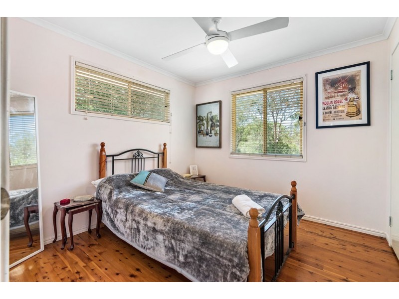 4 Lakeview Court, Joyner QLD 4500