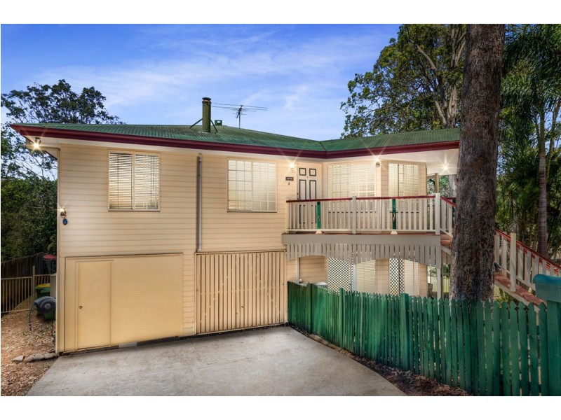 4 Lakeview Court, Joyner QLD 4500