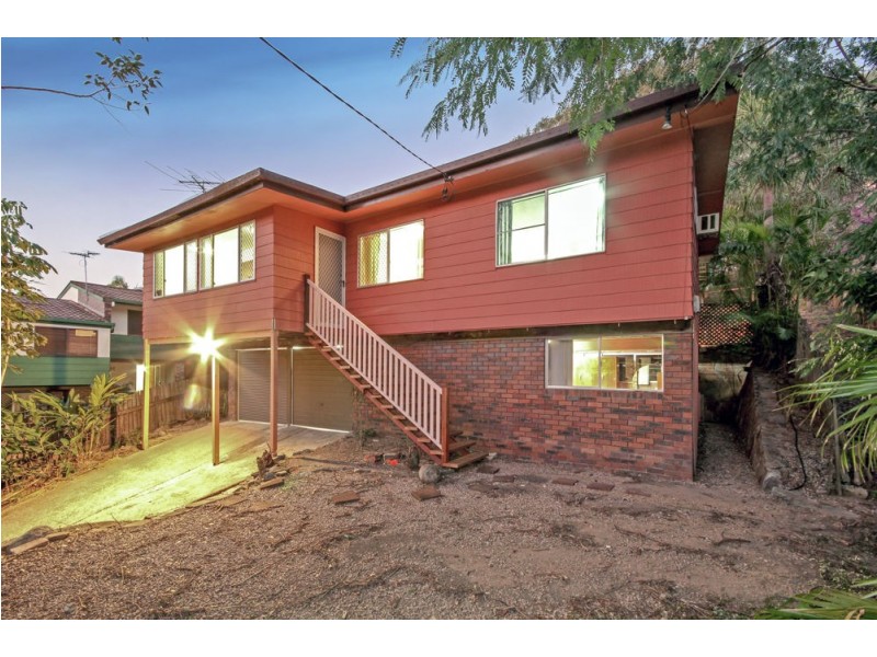 26 Yathong Court, Arana Hills QLD 4054