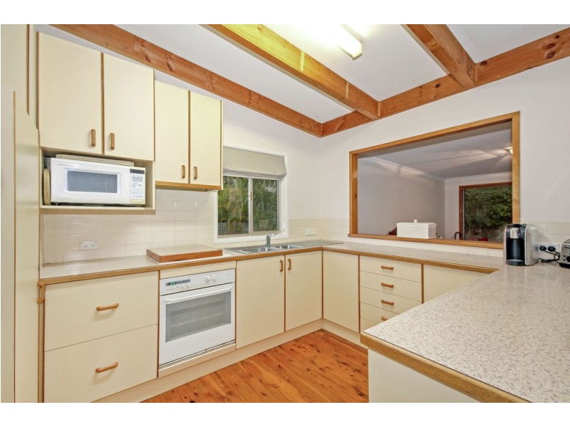 26 Yathong Court, Arana Hills QLD 4054