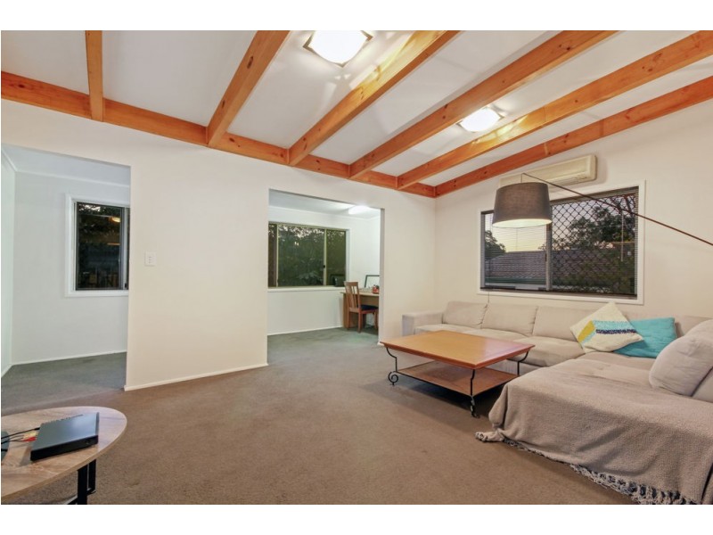 26 Yathong Court, Arana Hills QLD 4054