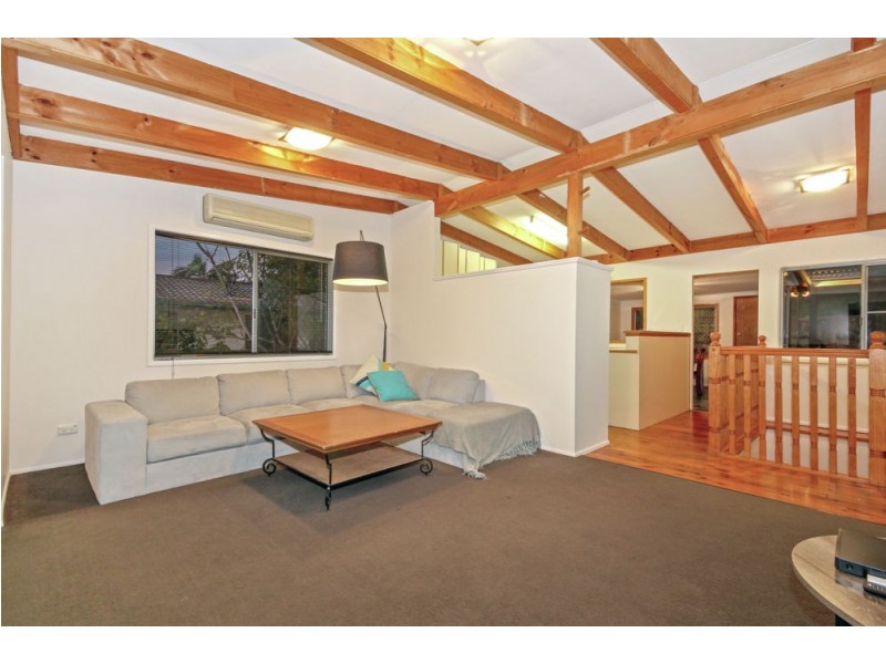 26 Yathong Court, Arana Hills QLD 4054