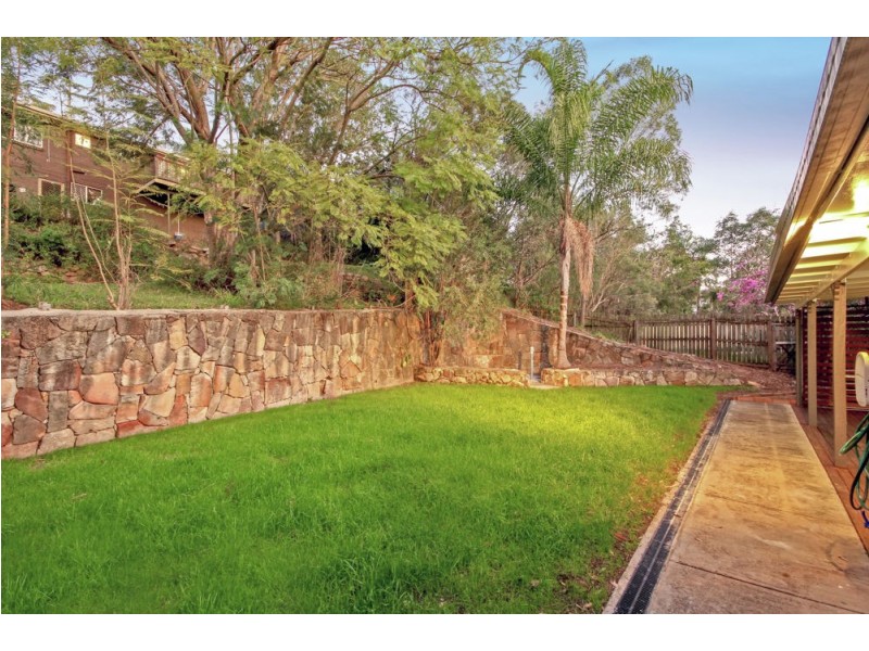 26 Yathong Court, Arana Hills QLD 4054